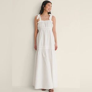 Long White Dress (Brand New)